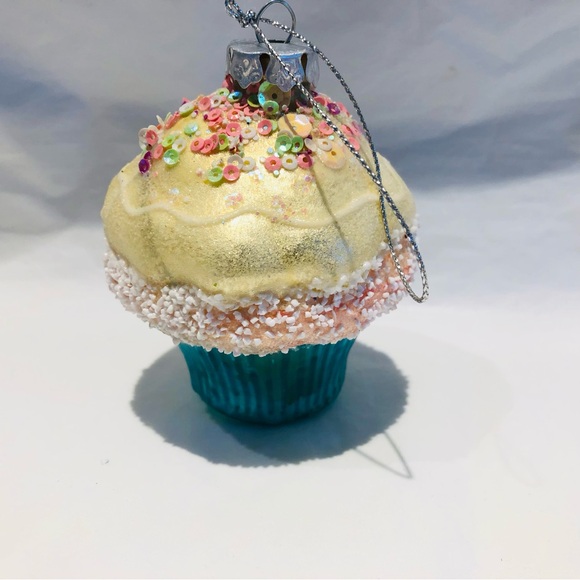 3 GLASS ORNAMENTS / Muffin Doughnut Pie / Baked Good Bakery / Christmas - Picture 10 of 12